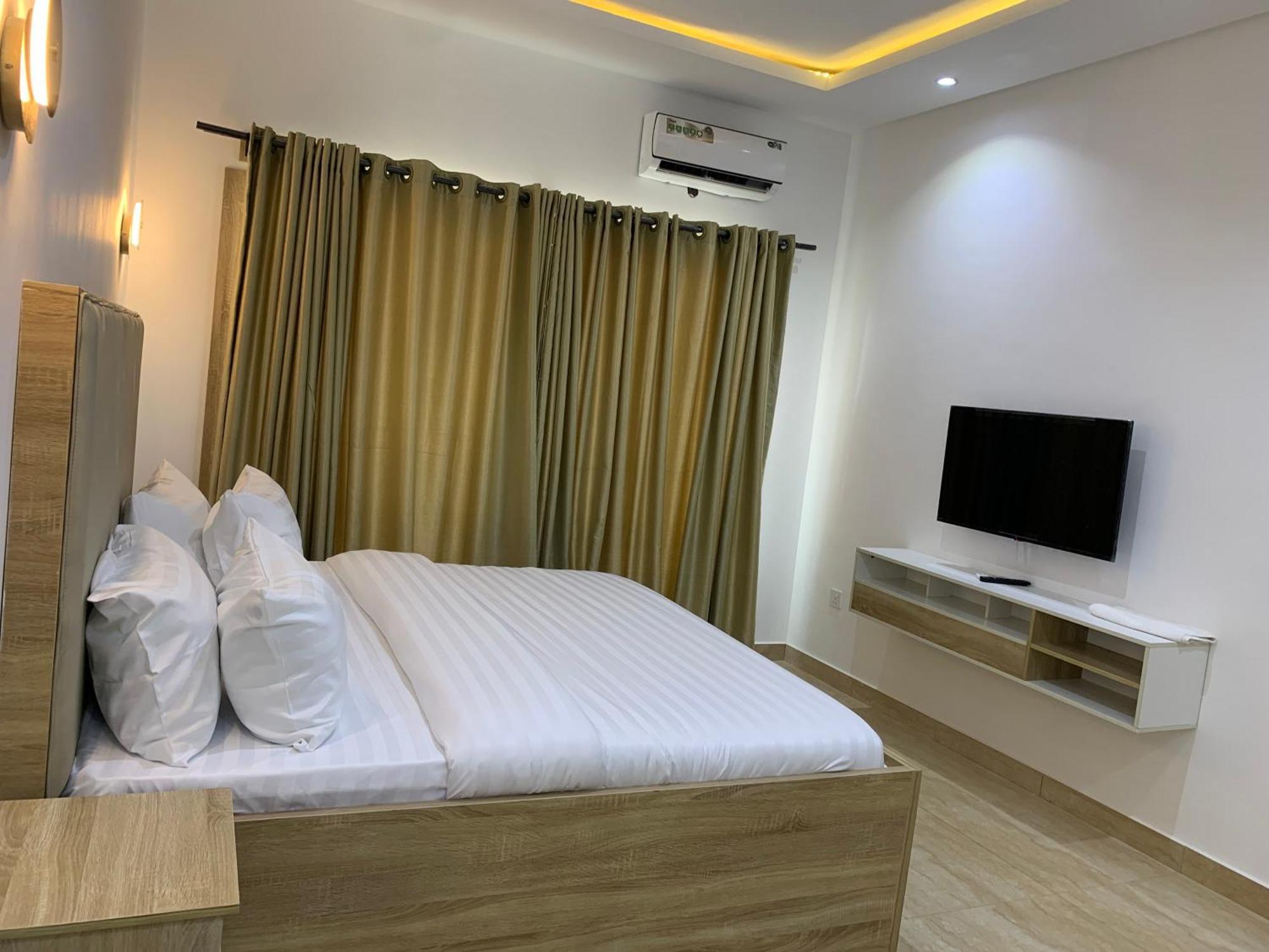 Greywood Hotel And Apartments Ikeja Kültér fotó